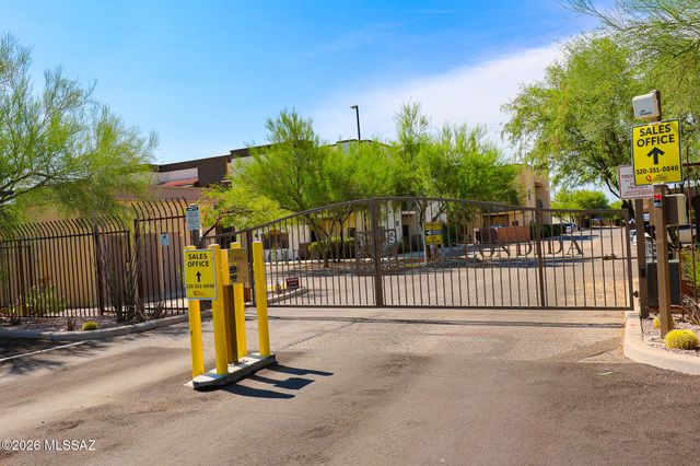 2010 E River Rd Unit 105, Tucson, AZ 85718
