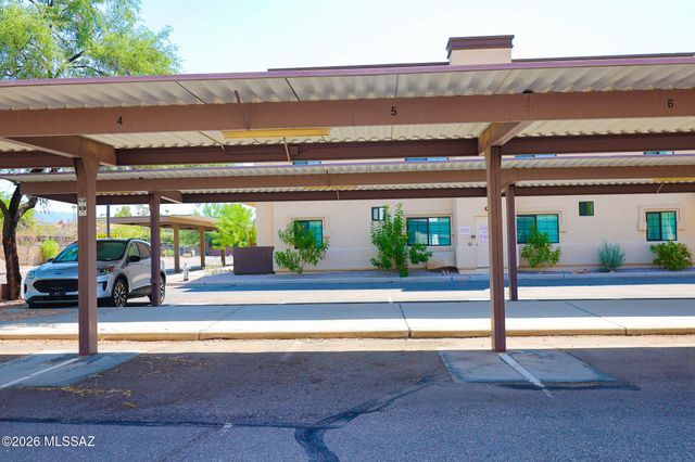2010 E River Rd Unit 105, Tucson, AZ 85718
