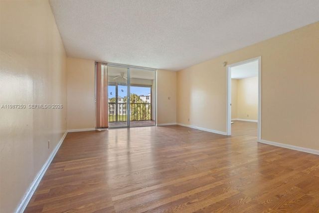 7664 NW 18th St 306, Margate, FL 33063