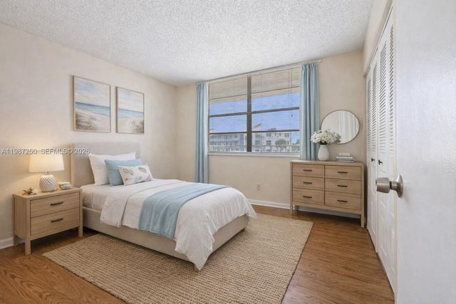 7664 NW 18th St 306, Margate, FL 33063