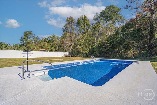 104 Pleasant Hill Road, Rincon, GA 31326