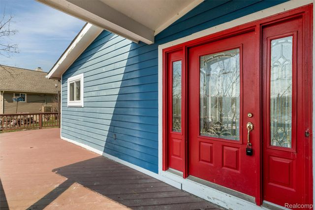 590 Hillwood, White Lake Charter Township, MI 48383