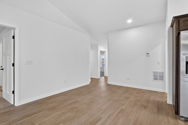 307 W South Street 307, Durand, IL 61024