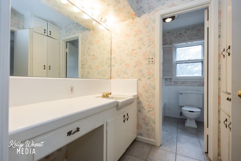 Image 15 of property listing at 2129 Sul Ross Street, San Angelo, TX 76904