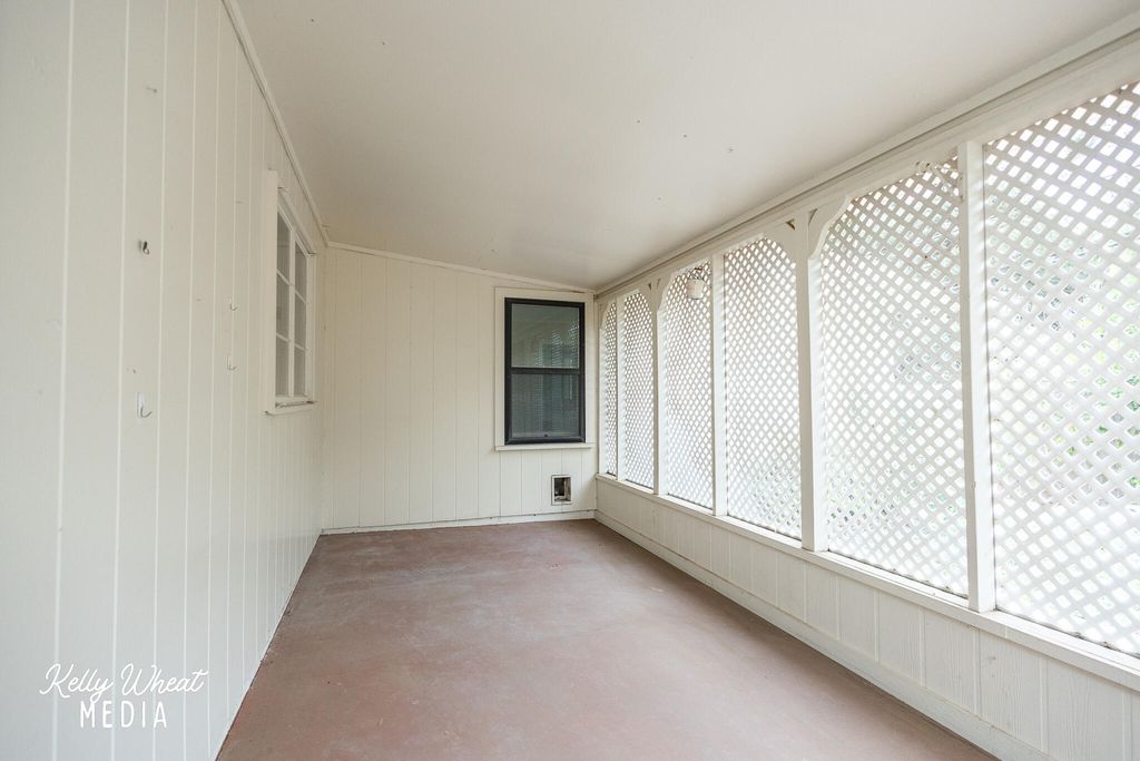 Image 23 of property listing at 2129 Sul Ross Street, San Angelo, TX 76904
