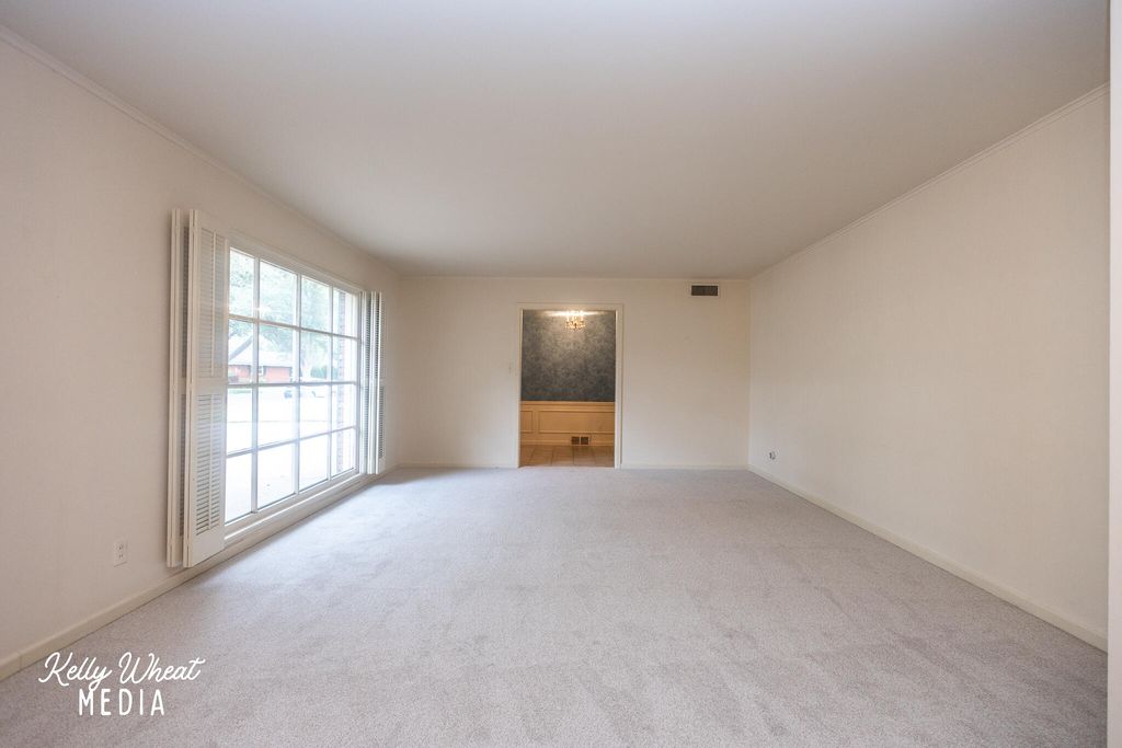 Image 5 of property listing at 2129 Sul Ross Street, San Angelo, TX 76904