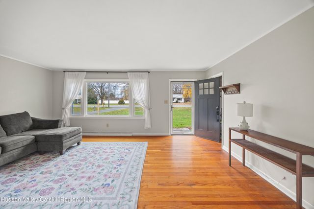 1760 State Route 9, Stuyvesant, NY 12173