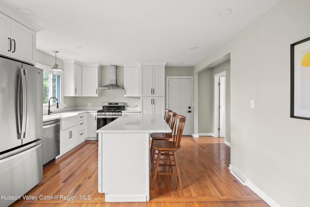 1760 State Route 9, Stuyvesant, NY 12173