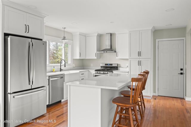 1760 State Route 9, Stuyvesant, NY 12173