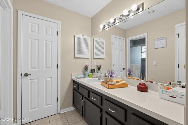 3566 POND RIDGE Court W, Jacksonville, FL 32223