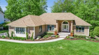 90 Midway Drive, Orchard Park, NY 14127