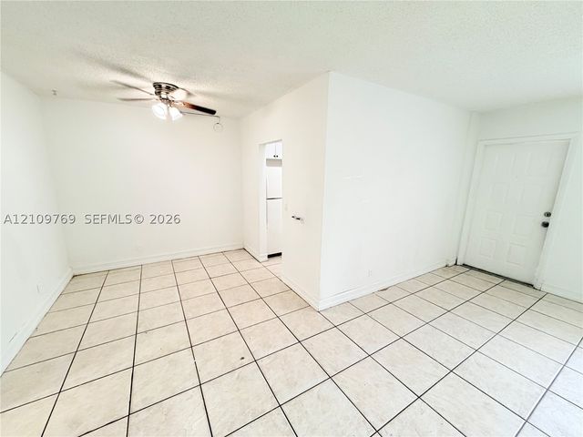 4160 NW 21st St 124D, Lauderhill, FL 33313