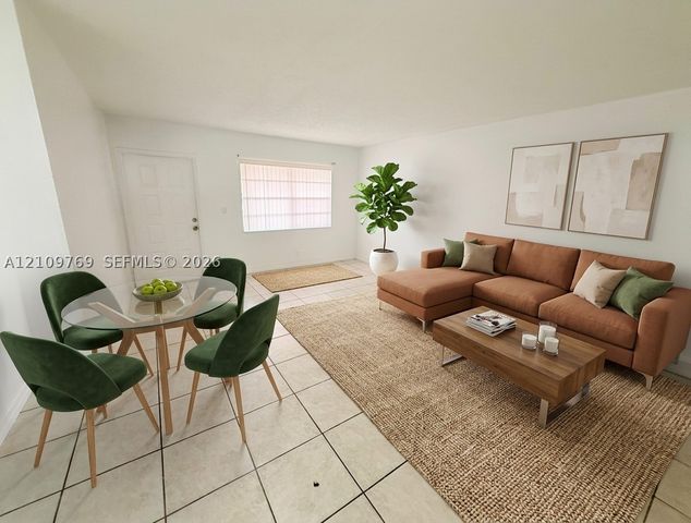 4160 NW 21st St 124D, Lauderhill, FL 33313