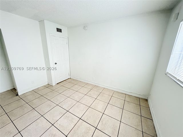 4160 NW 21st St 124D, Lauderhill, FL 33313