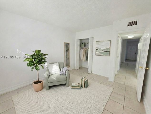 4160 NW 21st St 124D, Lauderhill, FL 33313