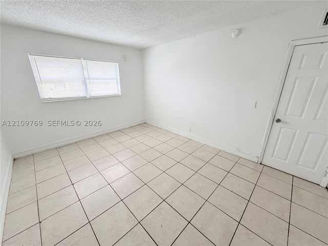 4160 NW 21st St 124D, Lauderhill, FL 33313