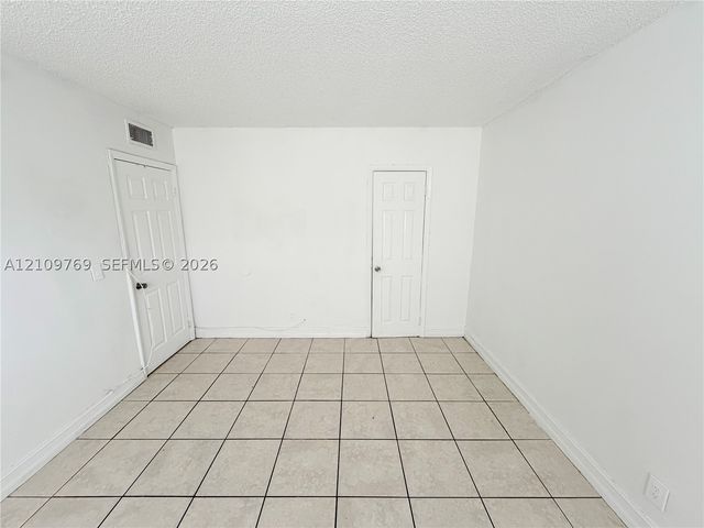 4160 NW 21st St 124D, Lauderhill, FL 33313