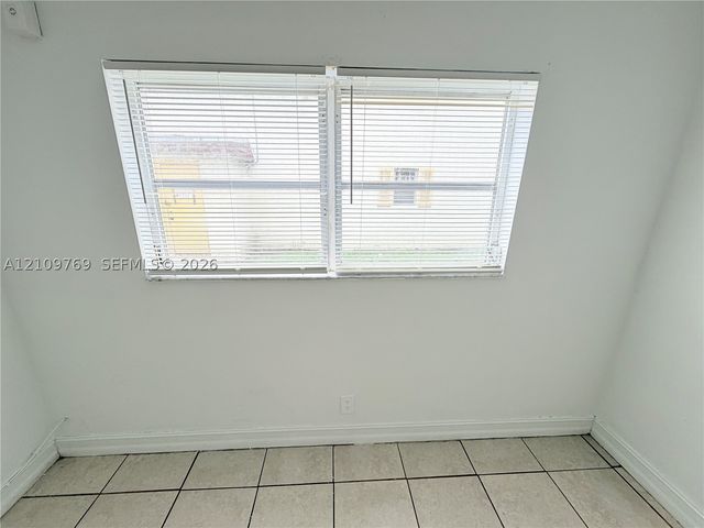 4160 NW 21st St 124D, Lauderhill, FL 33313