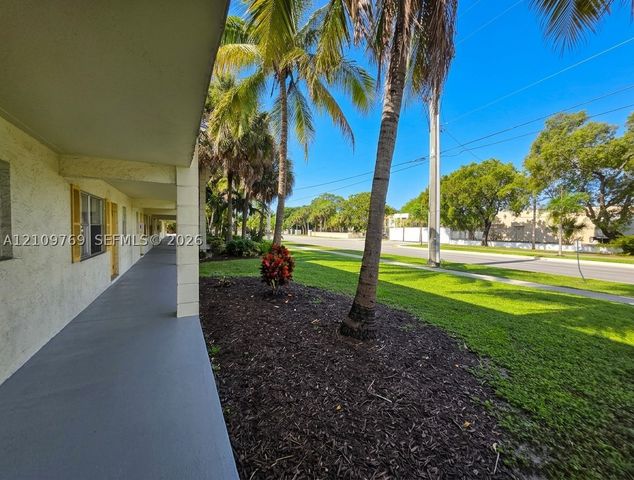 4160 NW 21st St 124D, Lauderhill, FL 33313