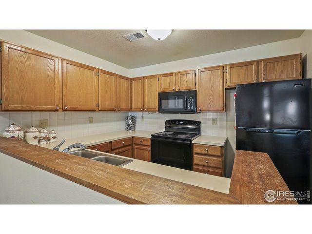 5809 W 18th St, Greeley, CO 80634