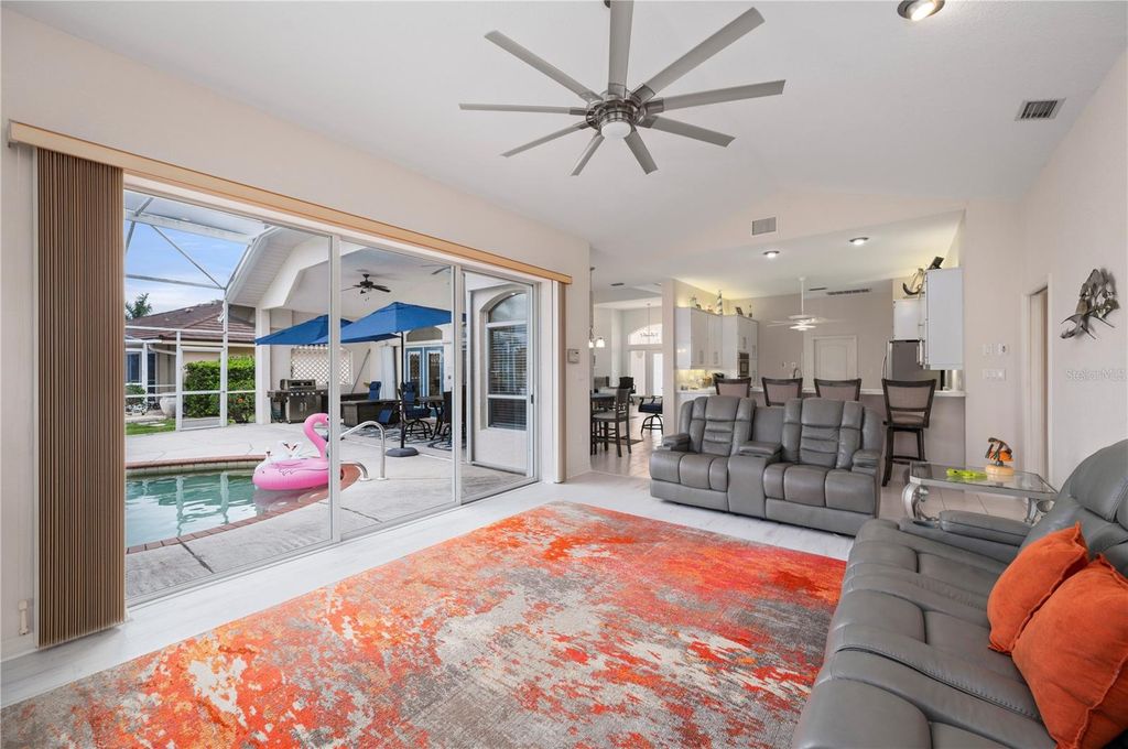 Image 28 of property listing at 709 VIA TUNIS, Punta Gorda, FL 33950