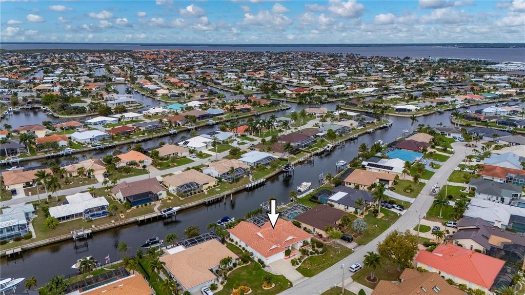 Image 67 of property listing at 709 VIA TUNIS, Punta Gorda, FL 33950