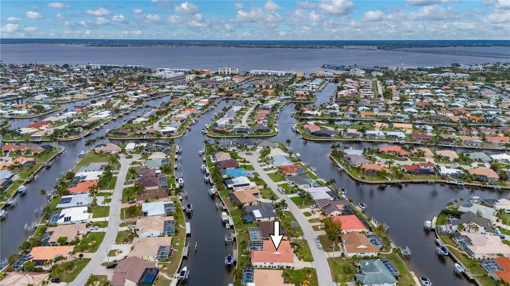 Image 69 of property listing at 709 VIA TUNIS, Punta Gorda, FL 33950