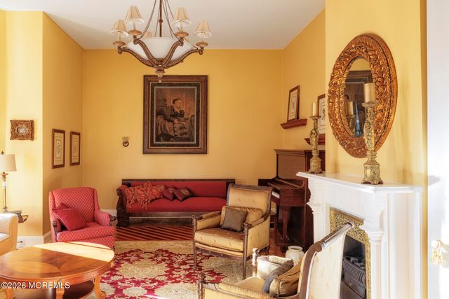 18 Brinckerhoff Avenue, Freehold, NJ 07728