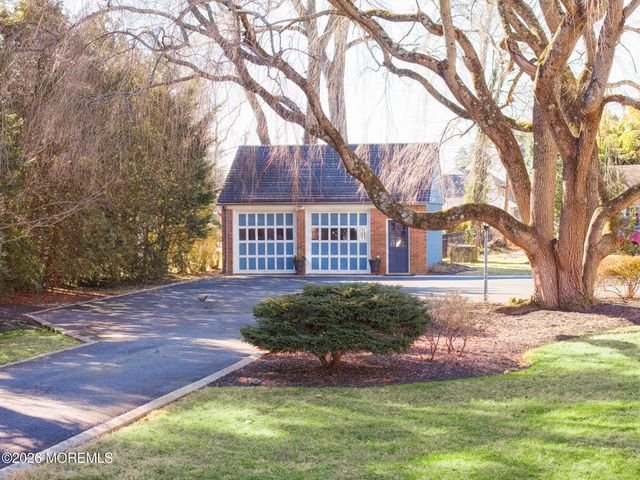 18 Brinckerhoff Avenue, Freehold, NJ 07728