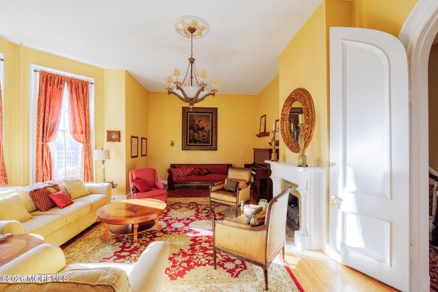 18 Brinckerhoff Avenue, Freehold, NJ 07728