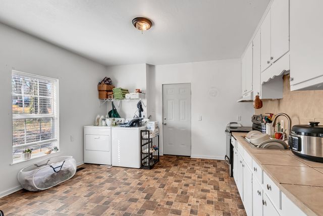1510 S Main Street, Columbia, TN 38401