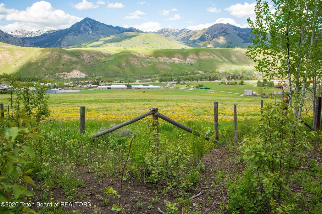 7675 US-89, Jackson, WY 83001 photo 15