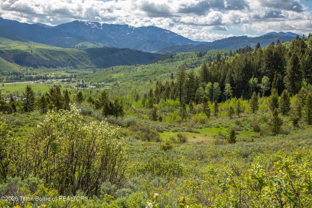 7675 US-89, Jackson, WY 83001 photo 7