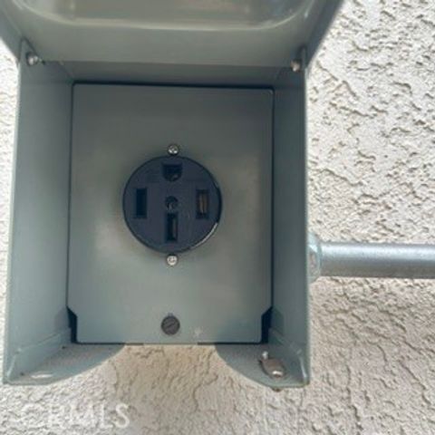 1300 S Date, Alhambra, CA 91803