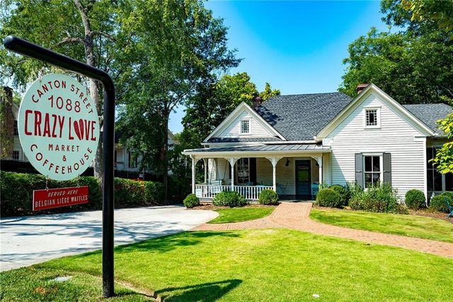 150 Maison Court, Roswell, GA 30076