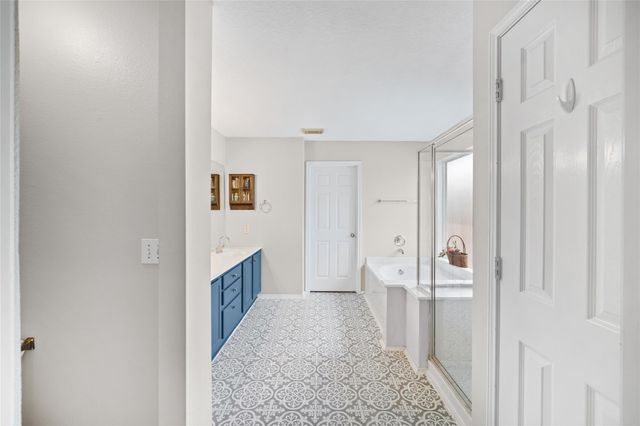 18702 Woodbreeze Drive, Humble, TX 77346