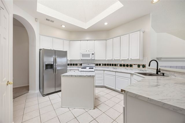 5208 Springflower Drive, Frisco, TX 75035