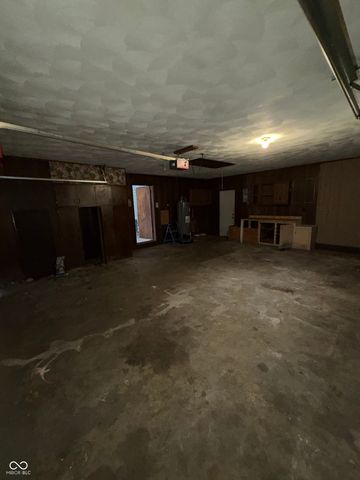 1616 E 47th Street, Anderson, IN 46013