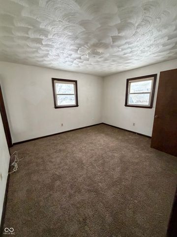 1616 E 47th Street, Anderson, IN 46013