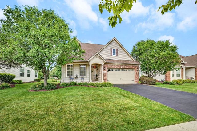 819 Canton Drive, Oswego, IL 60543