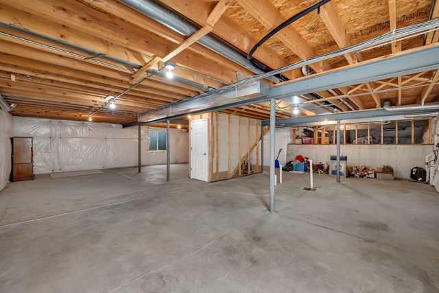 819 Canton Drive, Oswego, IL 60543