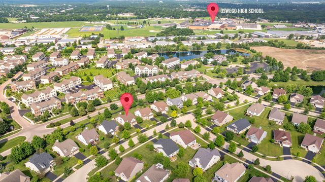 819 Canton Drive, Oswego, IL 60543