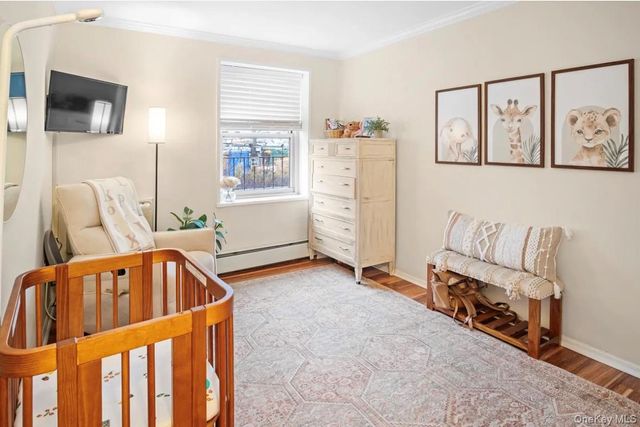 101 Clinton Avenue 1L, Mineola, NY 11501