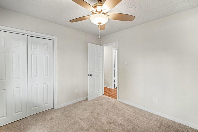 613 Dixie Drive, League City, TX 77573