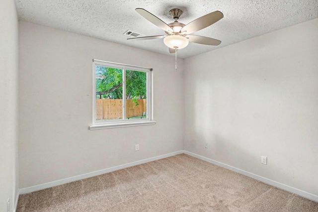 613 Dixie Drive, League City, TX 77573