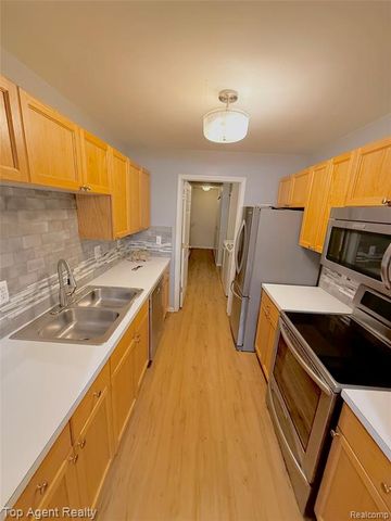 44975 Marigold Drive, Sterling Heights, MI 48314