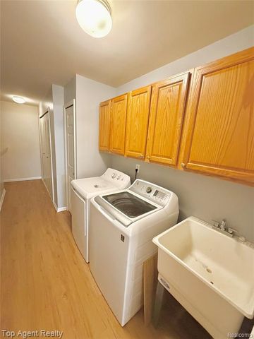 44975 Marigold Drive, Sterling Heights, MI 48314