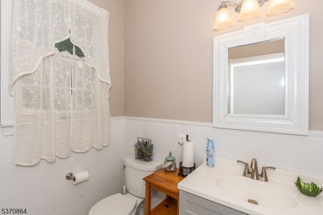 15 Rock Hollow Rd, Rockaway Twp., NJ 07801