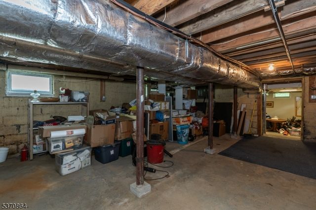 15 Rock Hollow Rd, Rockaway Twp., NJ 07801