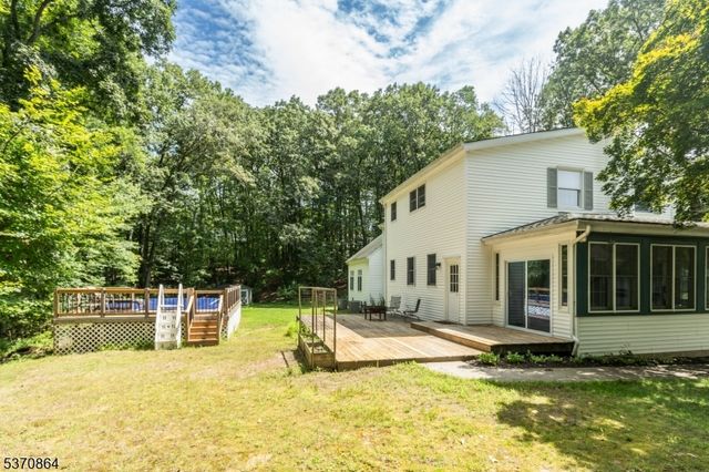 15 Rock Hollow Rd, Rockaway Twp., NJ 07801